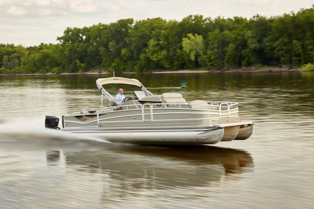 Premier Pontoons Dodici triple Evinrude E-tec outboard motors 900-horsepower pontoon boat