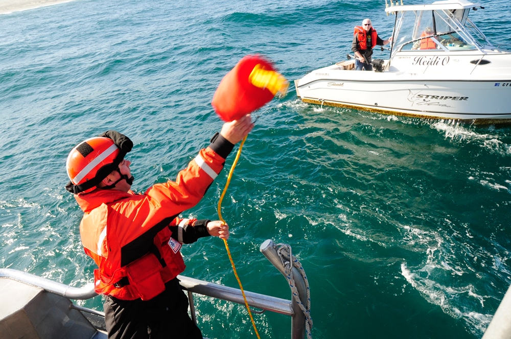 11 Tips for Avoiding Boat Accidents