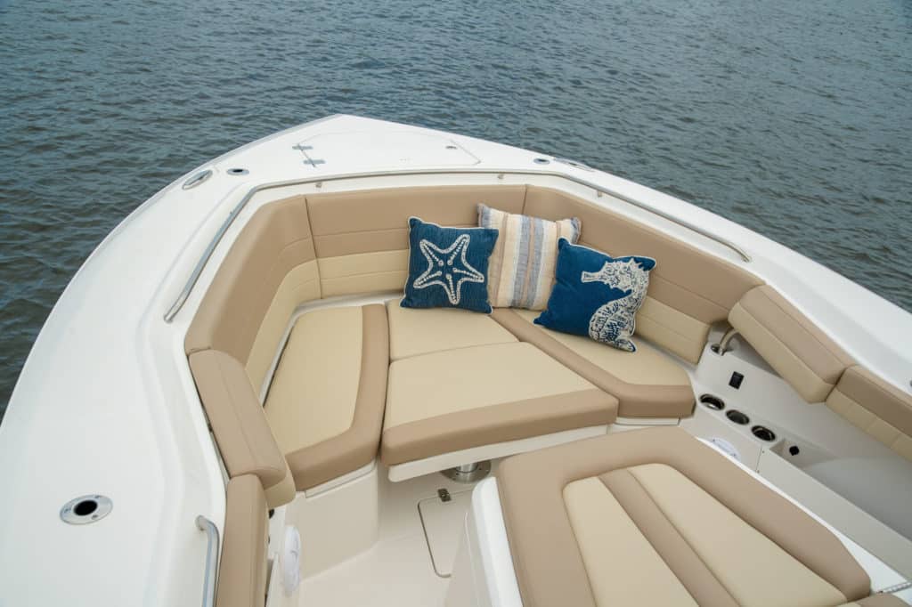 Sailfish 360 CC bow seating