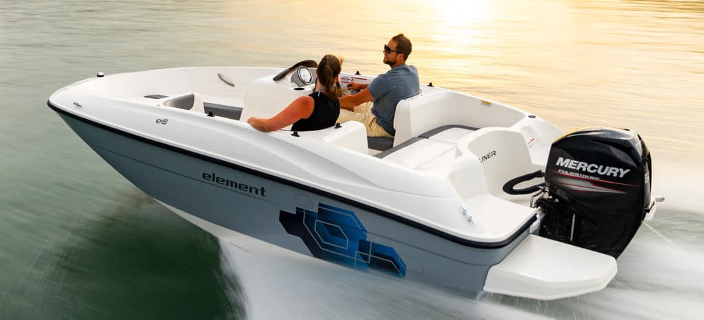 Bayliner Element E16 running shot