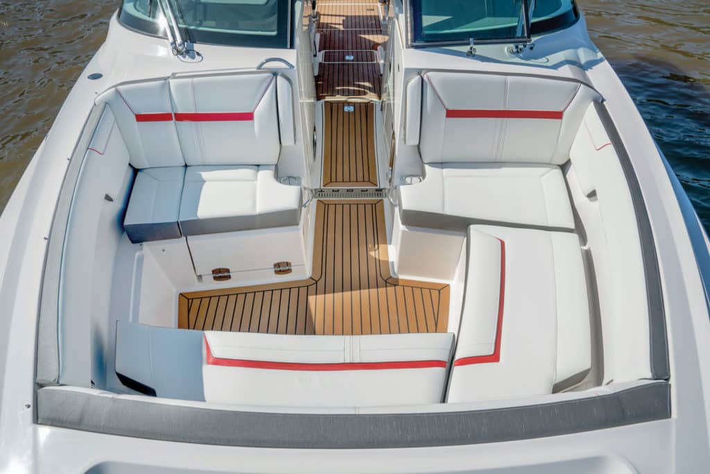 Tiara Sport 38 LX bow seating