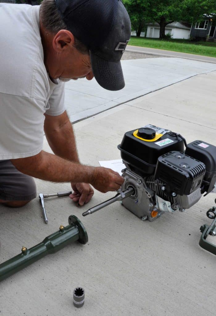 Attaching the coupler shaft to the shaft motor