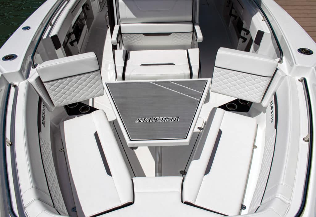 Blackfin 302CC bow seating