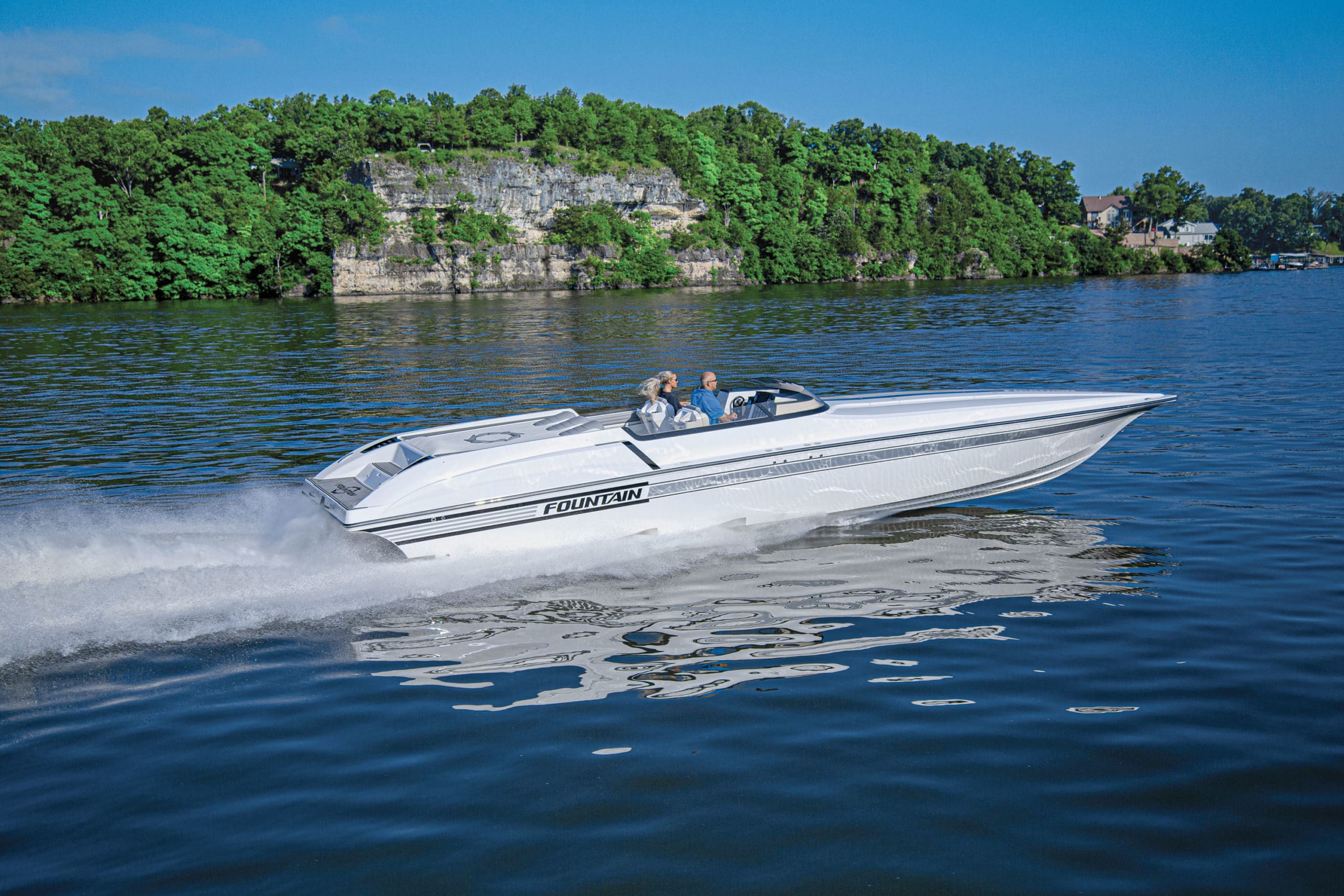 2021 Fountain 42 Lightning Boat Test, Pricing, Specs