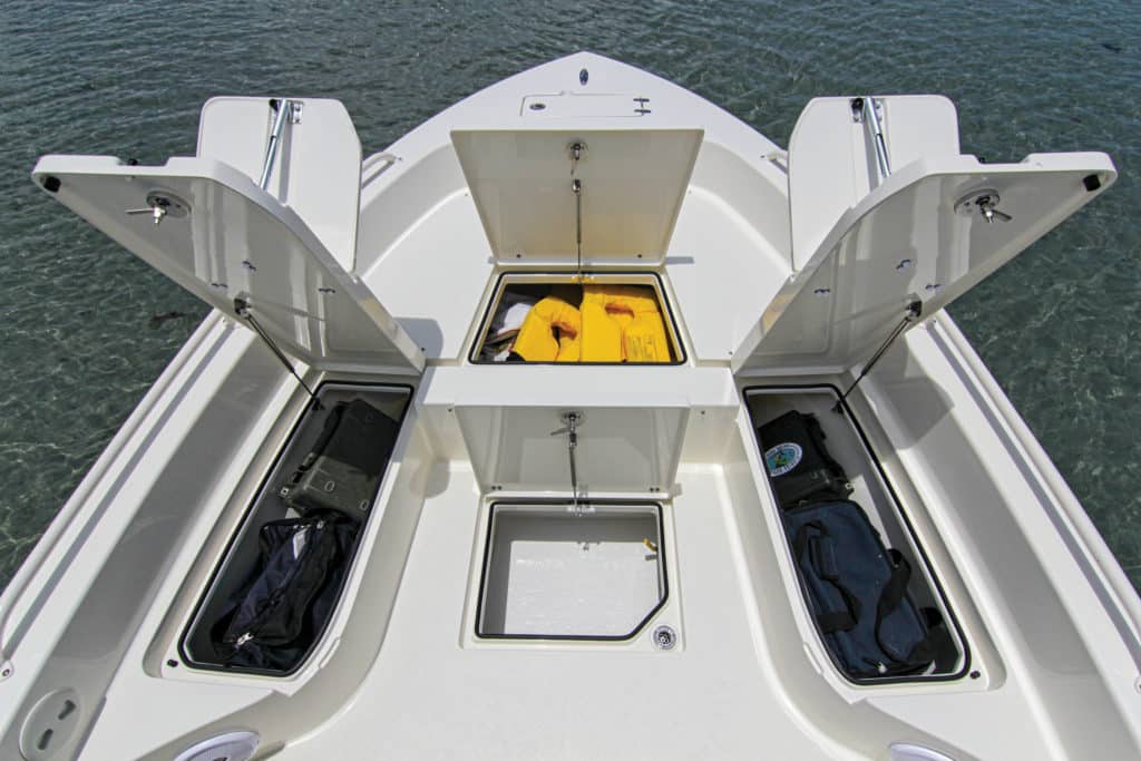 Storage and seating in the bow of the Pathfinder 2600 TRS