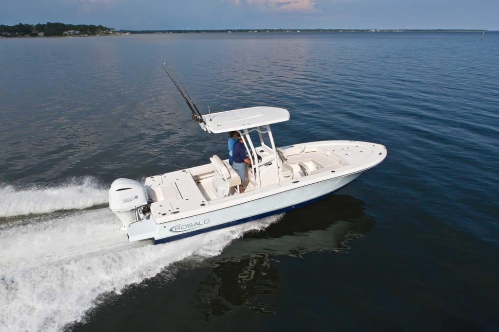 Robalo R246 Cayman