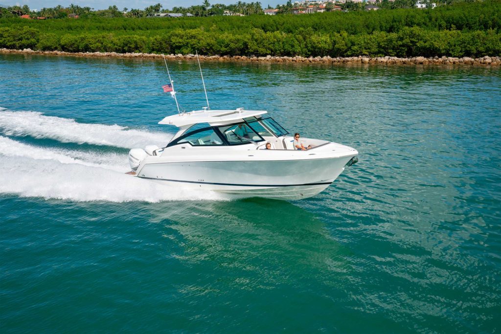 Tiara Sport 34 LX running inshore