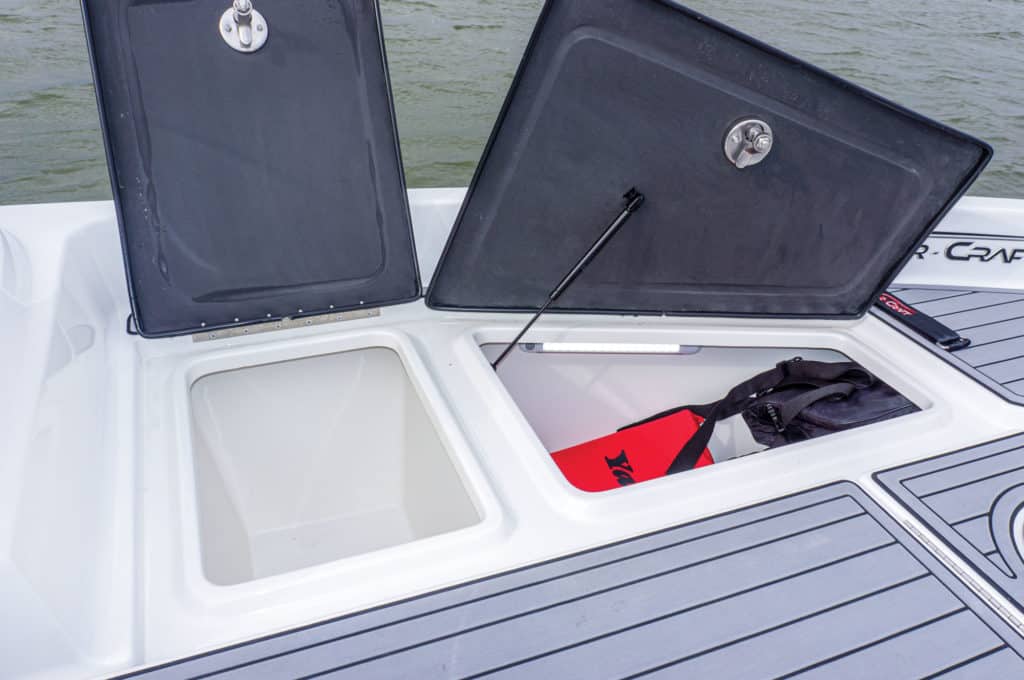 Yar-Craft 219 TFX bow storage