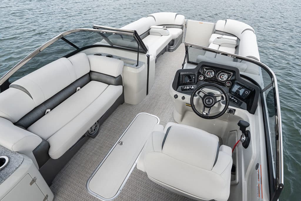 Avalon 2585 Catalina Platinum EL-W bow seating