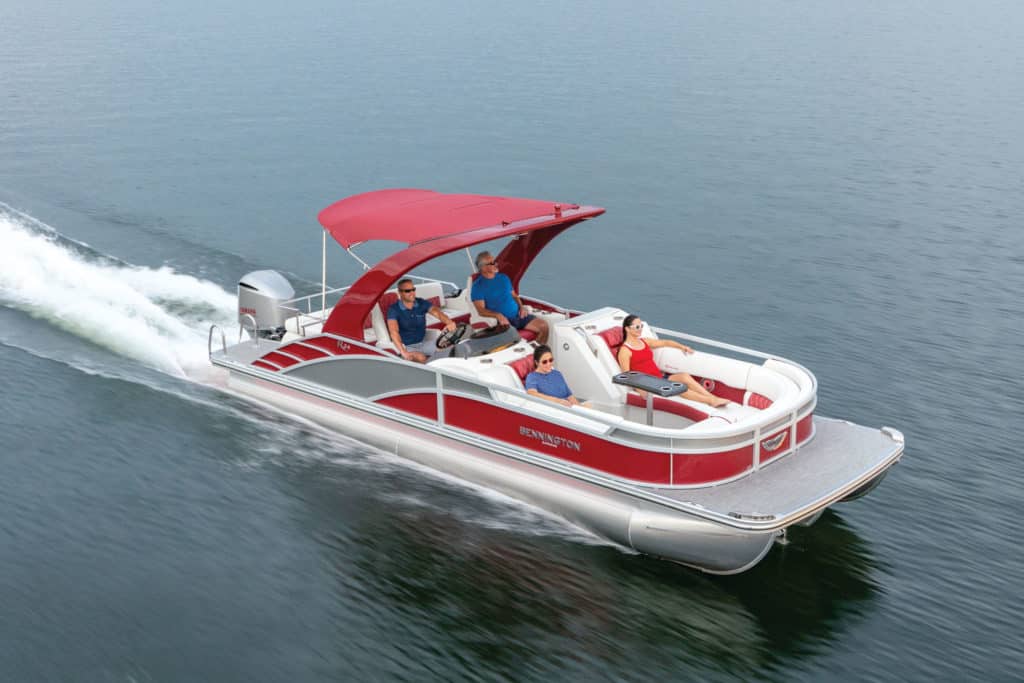 Bennington 24 R Bowrider Swingback