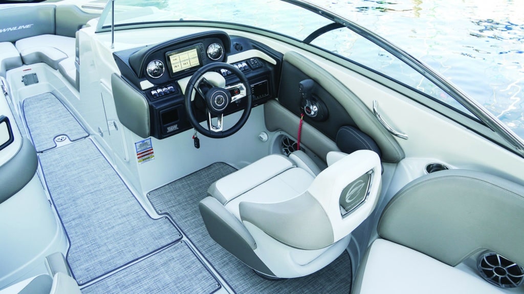 Crownline 280 SS helm