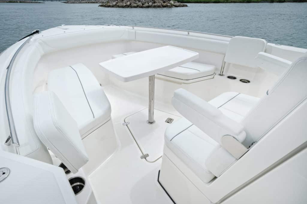 Pursuit S268 Sport bow seating