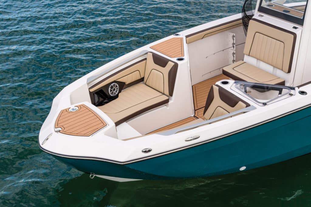 Yamaha 255 FSH Sport E bow seating