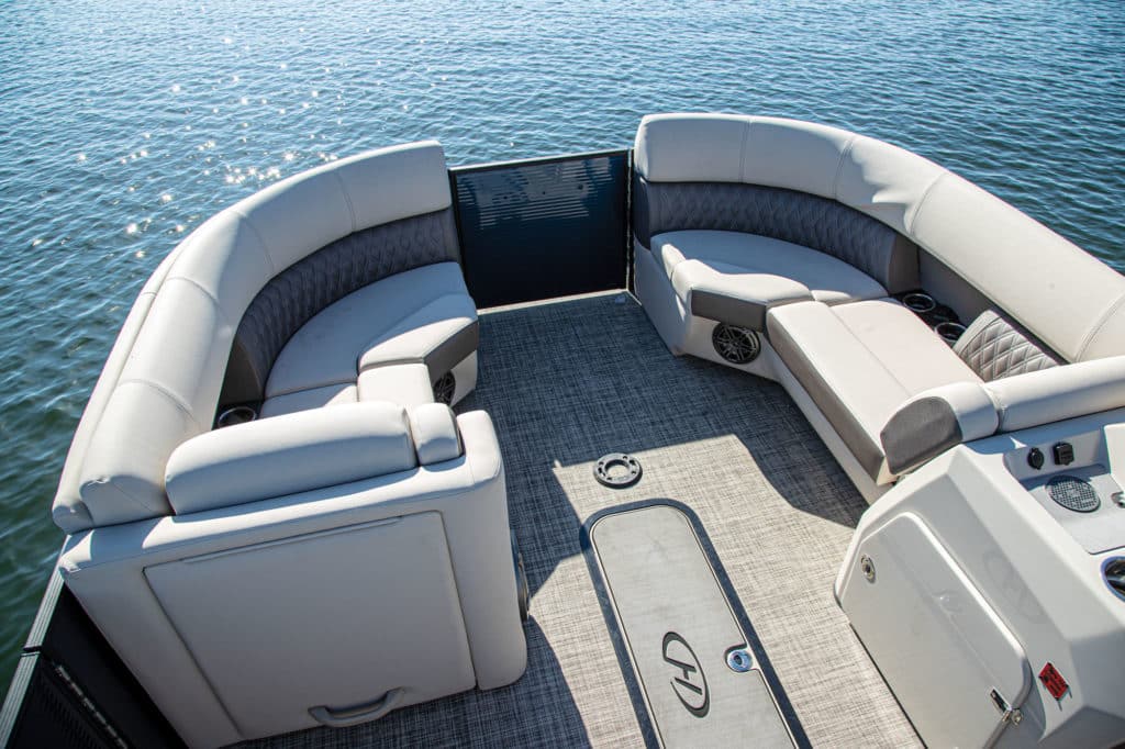 Harris Sunliner 230 Sport bow seating