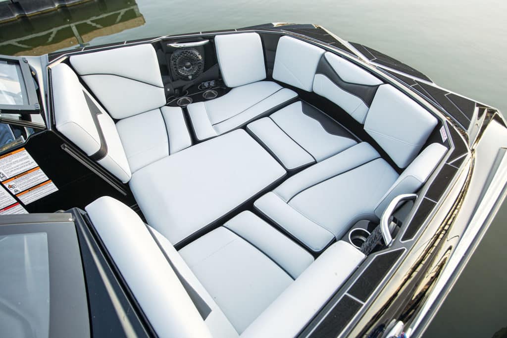 Supreme ZS232 bow seating