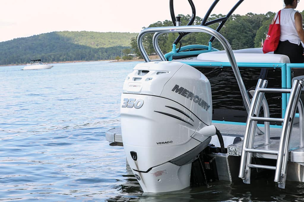 Aloha Paradise 260 Arch Sport Tower outboard