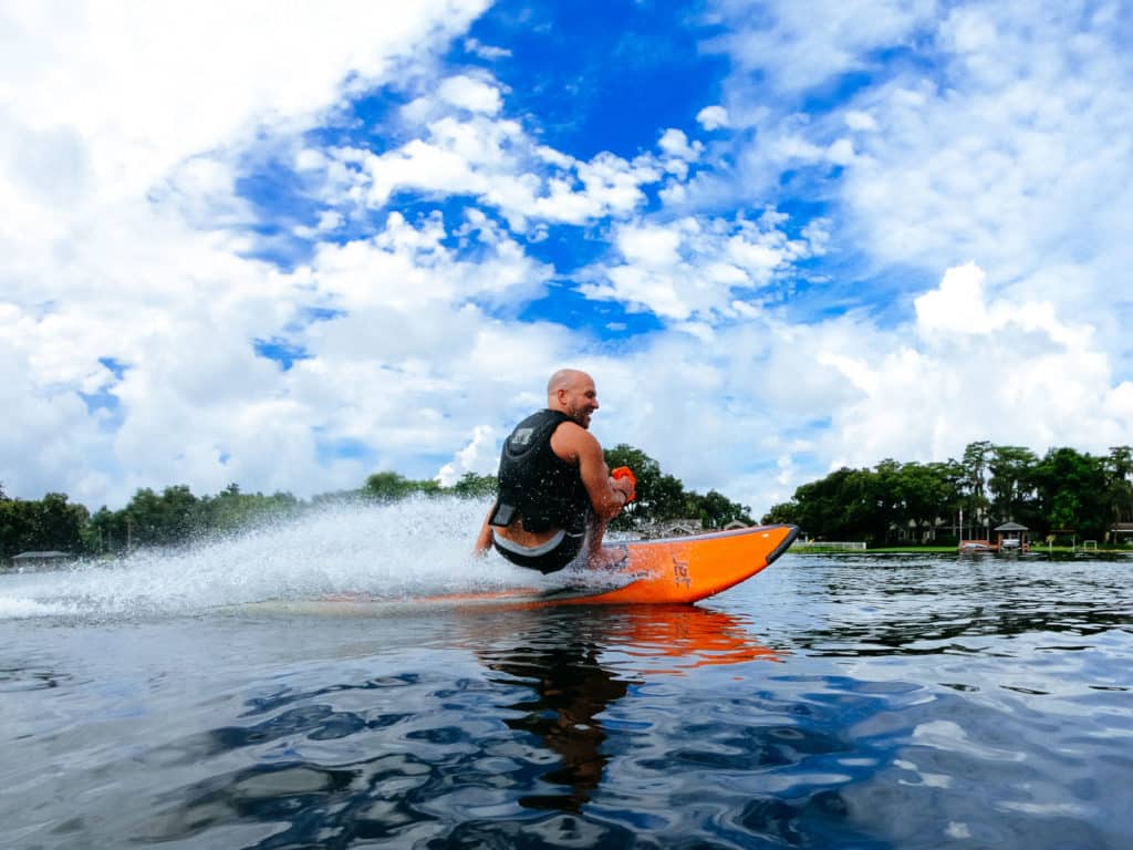 Ben Greenwood carving turns on the YuJet