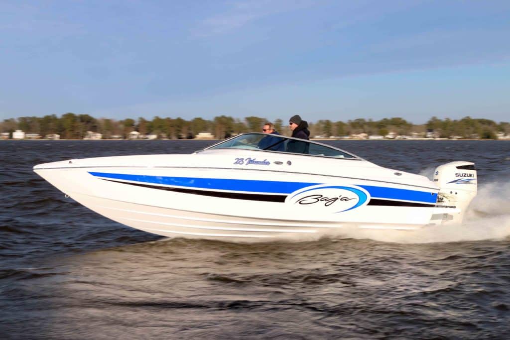 The Baja 23 Islander is outboard-powered and debuting at the 2015 Miami International Boat Show