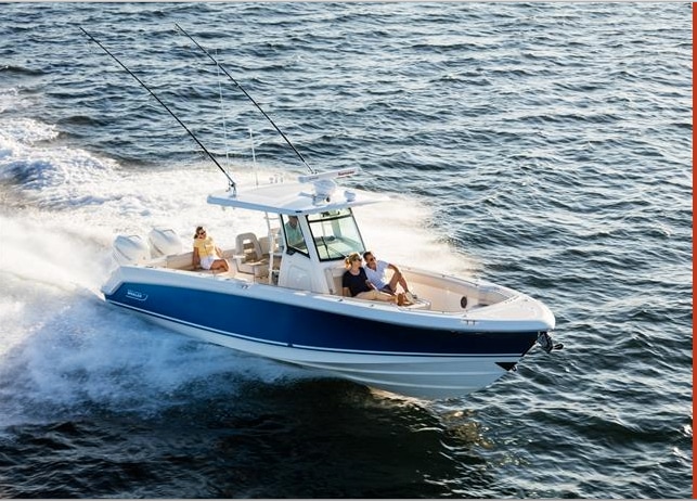 Boston Whaler 330 Outrage with Mercury Outboards