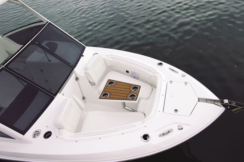 EdgeWater Powerboats Unveils the New 230CX at 2019 Miami Boat Show