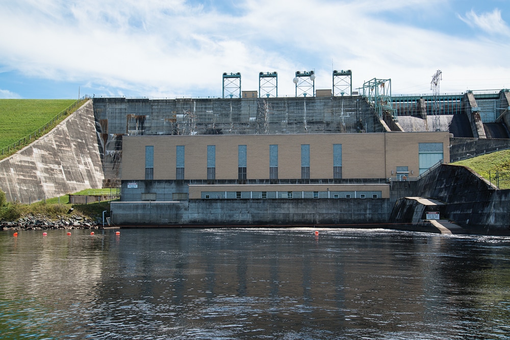 Safer Boating Through Bridges, Locks & Dams