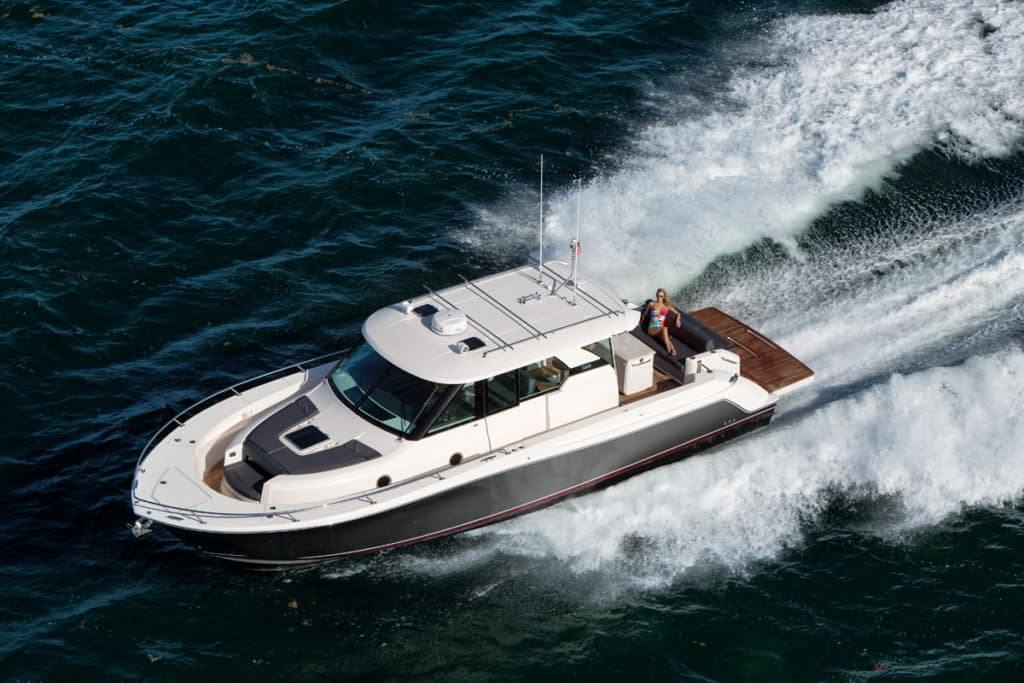 Tiara Yachts Q 44