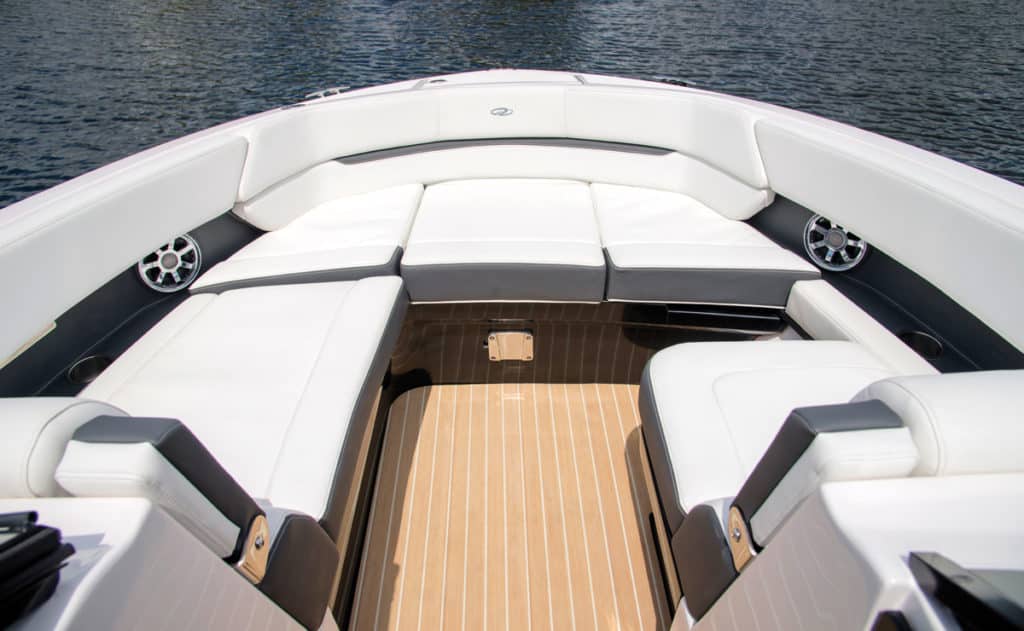 Regal 2800 Bowrider