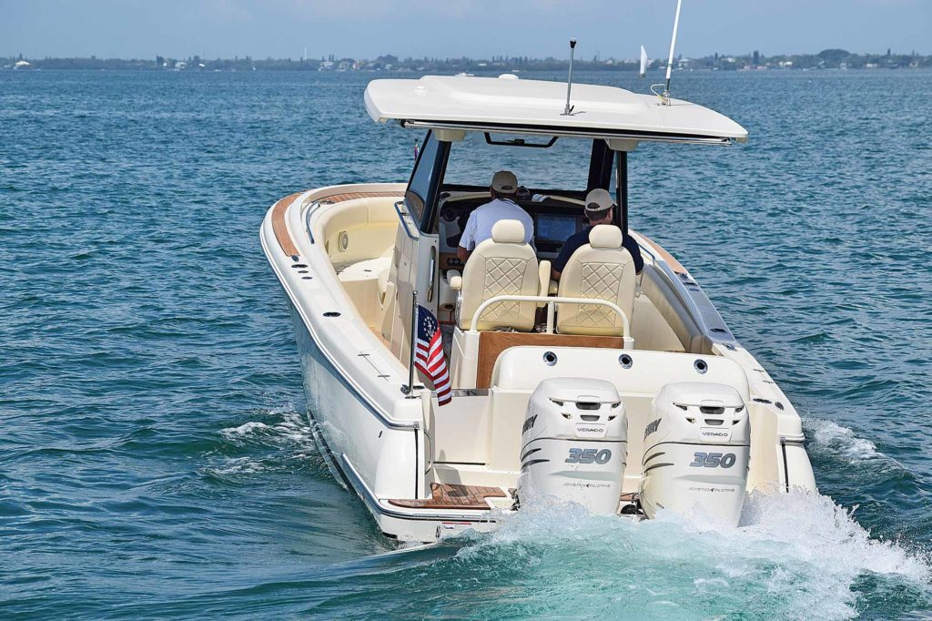 Chris-Craft Catalina 30 Pilothouse