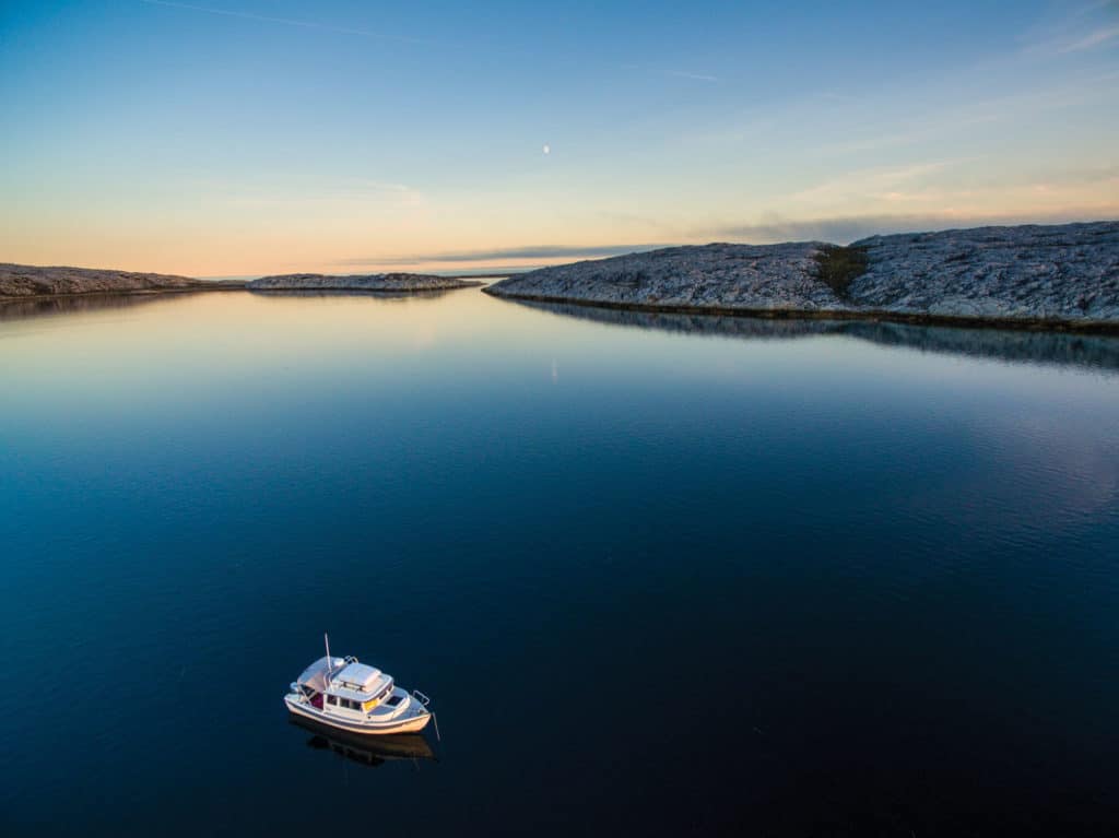 Cruising Arctic Waters in a Small Recreational Boat