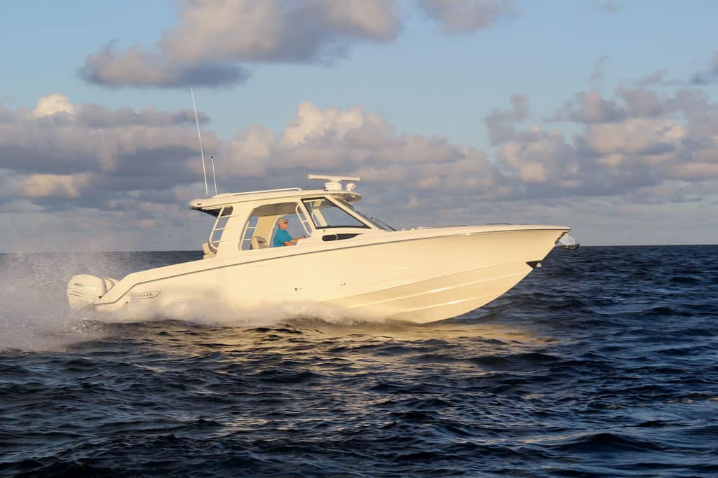 Boston Whaler 350 Realm