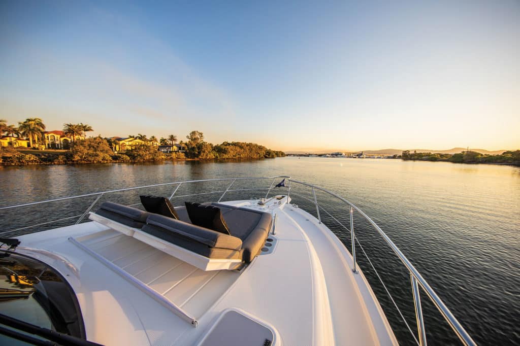 Riviera 39 Sports Motor Yacht Boat Test