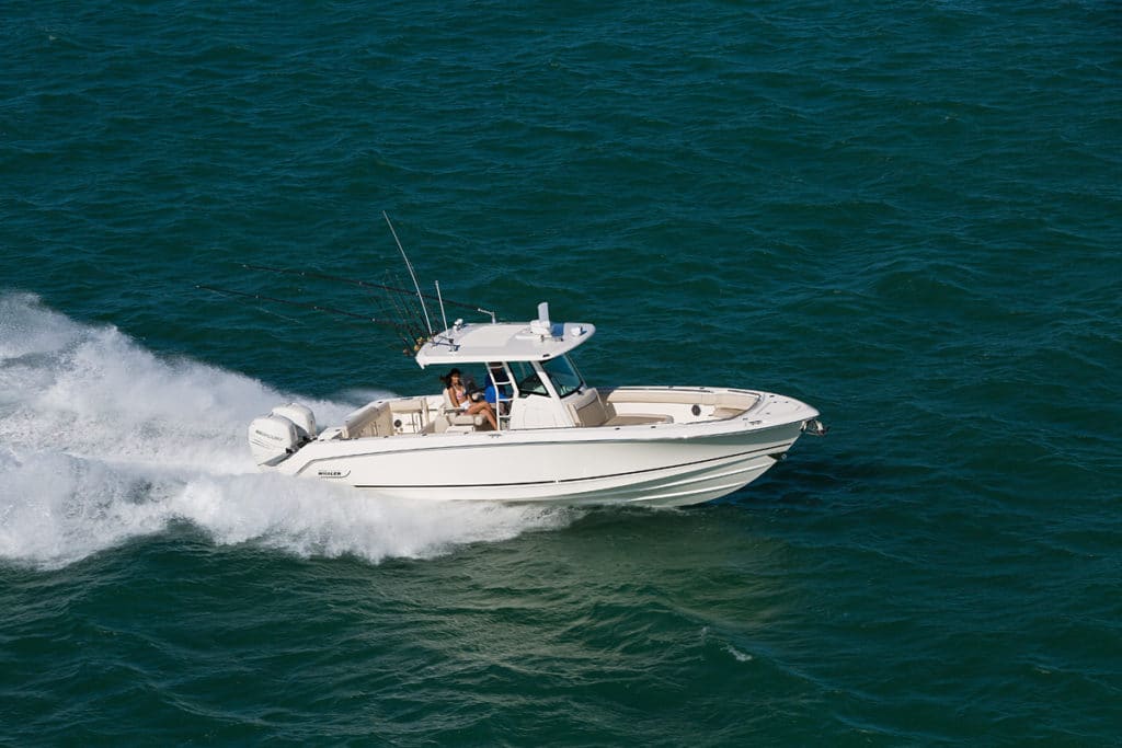 Boston Whaler 330 Outrage