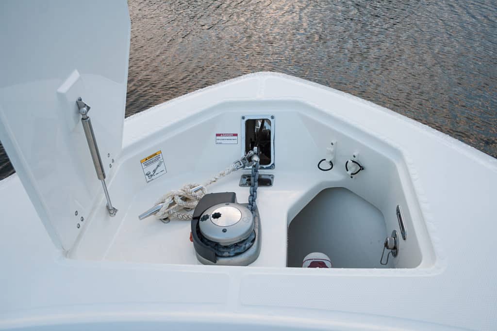 Boston Whaler 330 Outrage