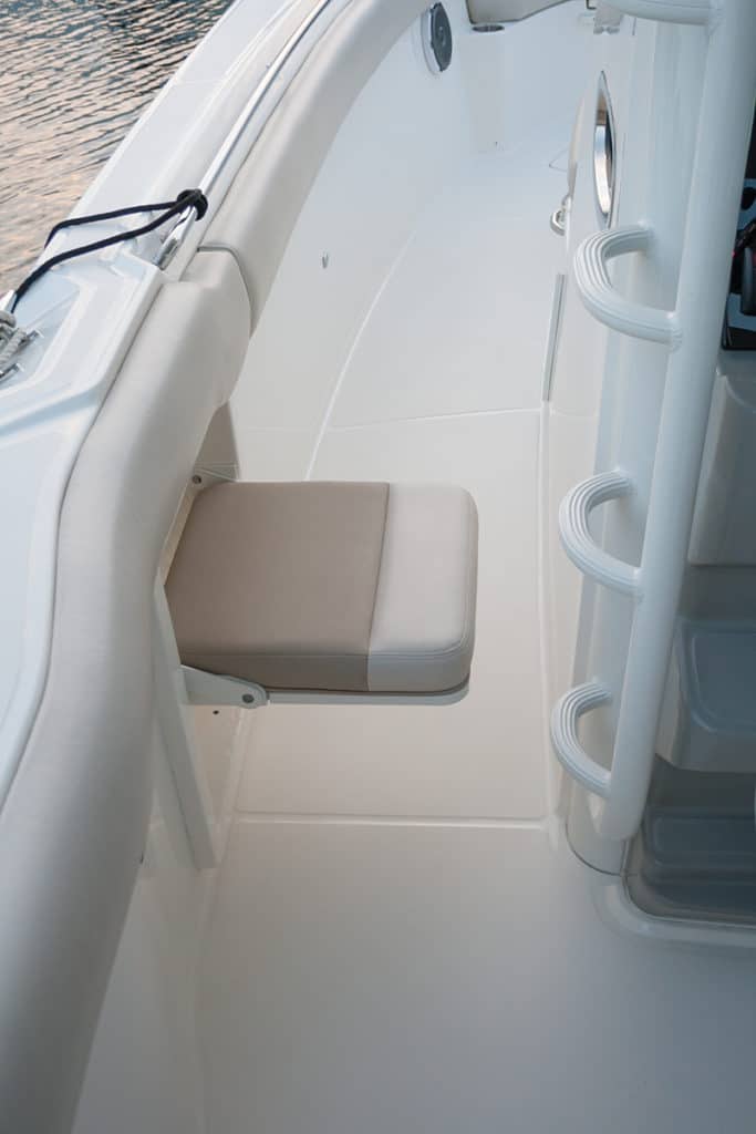 Boston Whaler 330 Outrage