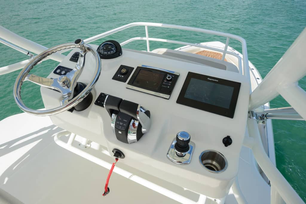 Boston Whaler 420 Outrage