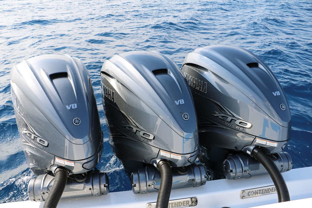 Contender 44 ST outboards