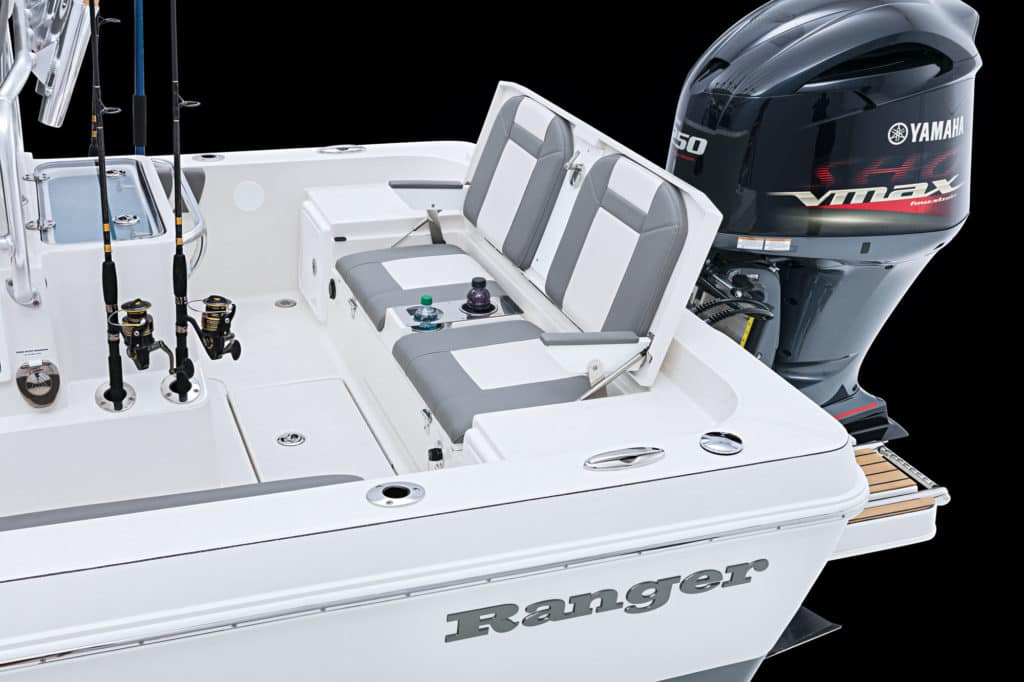 Ranger 2360 Bay aft seating