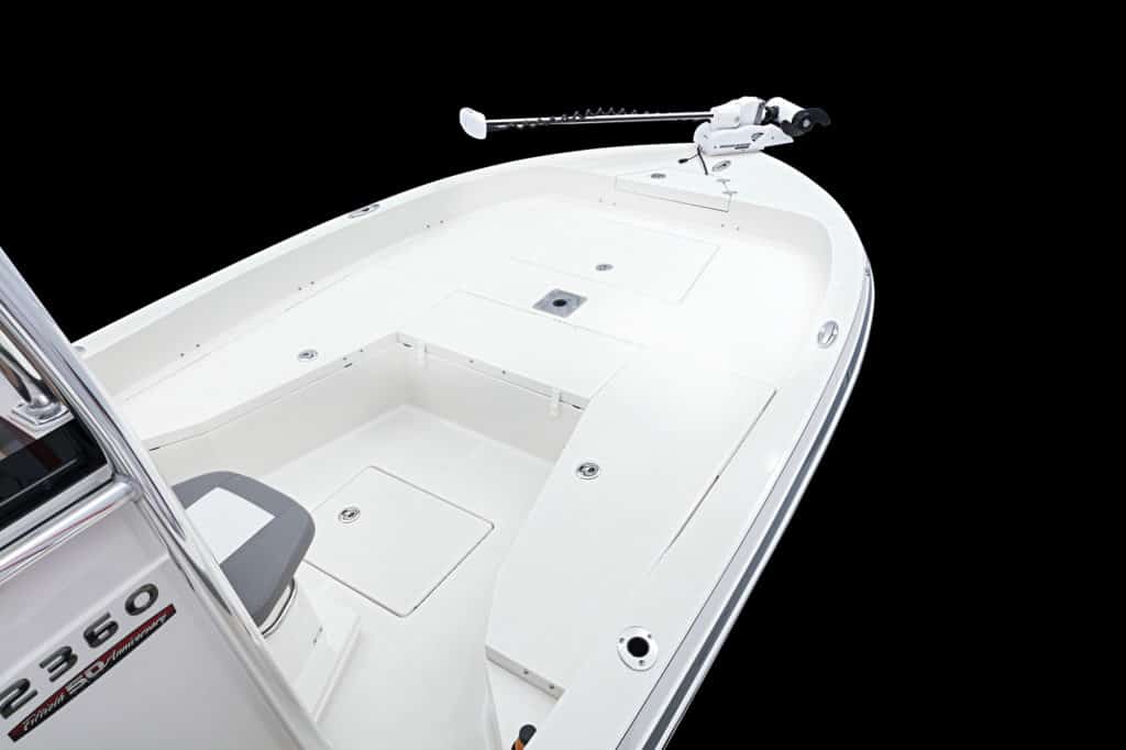 Ranger 2360 Bay bow seating