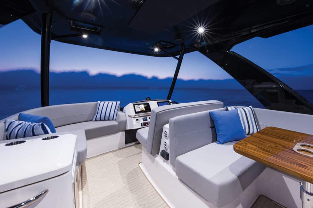 Tiara Yachts F44