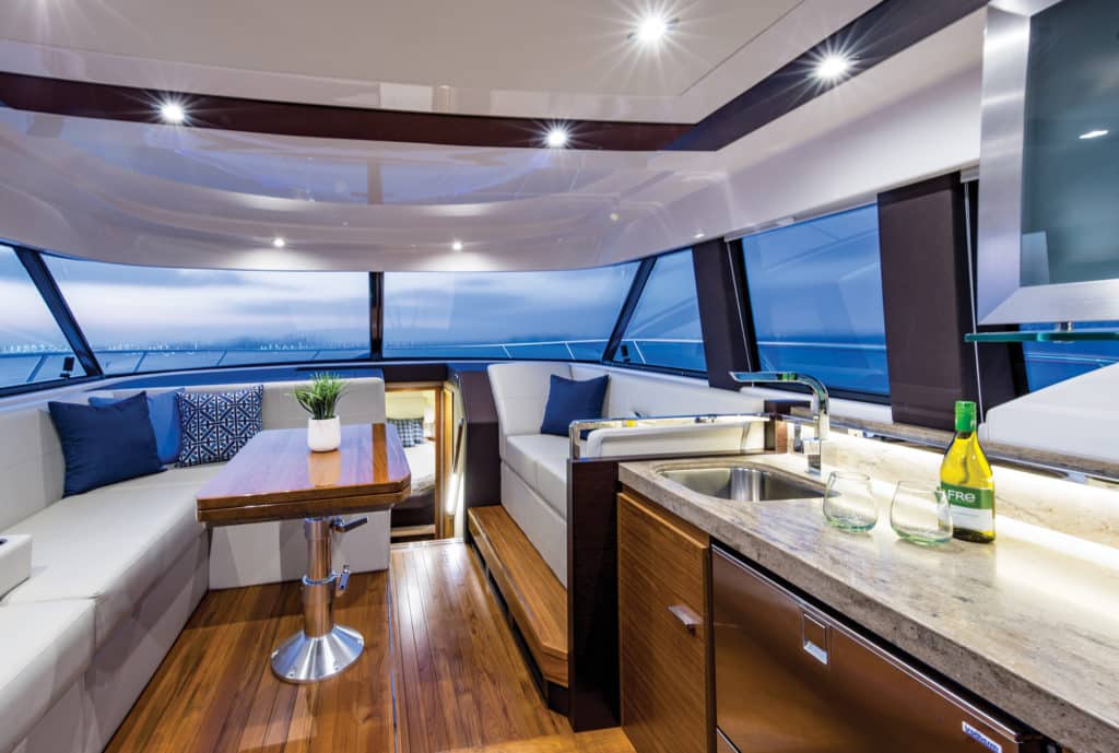 Tiara Yachts F44