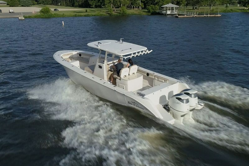 Sea Chaser 35 HFC Bluewater Series