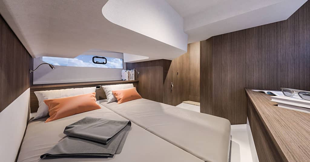 Beneteau Gran Turismo 36 aft cabin