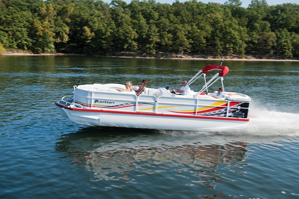 Pontoon Boat Power: Sterndrive vs Outboard