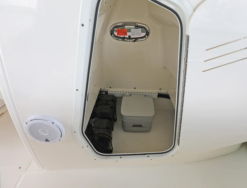 Boston Whaler 240 Dauntless Pro