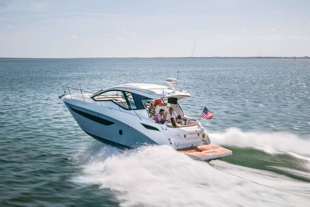 Sea Ray Sundancer 350 Coupe