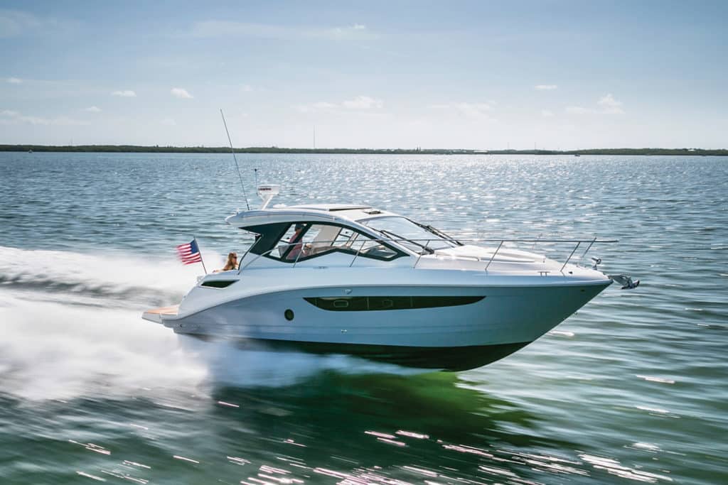 Sea Ray Sundancer 350 Coupe