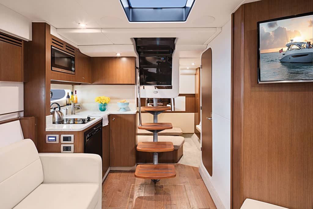 Sea Ray Sundancer 350 Coupe