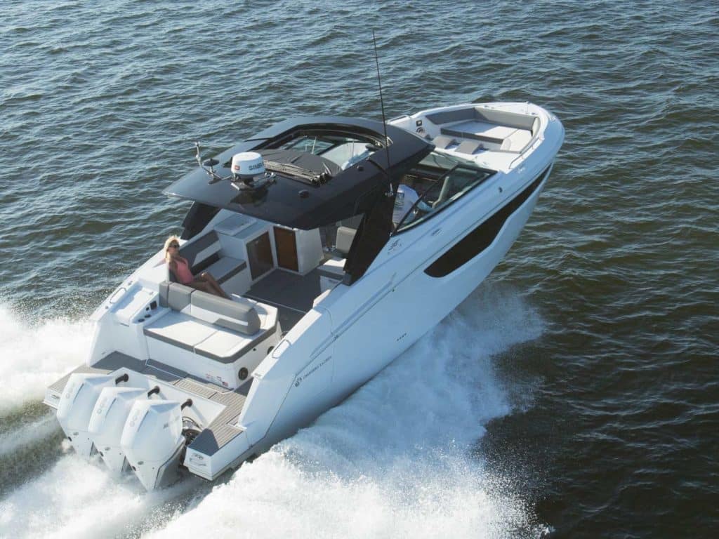 Cruisers Yachts 38 GLS