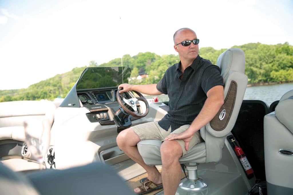 Essential Traits of the Best Pontoon Boats