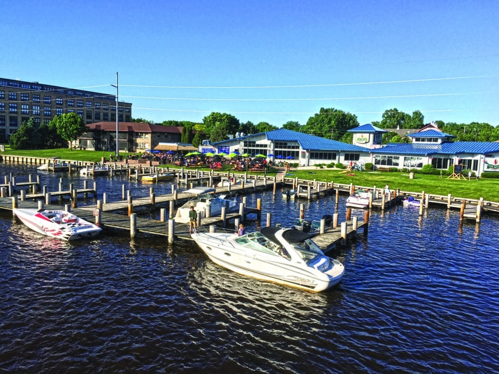 6 Boatable Microbreweries